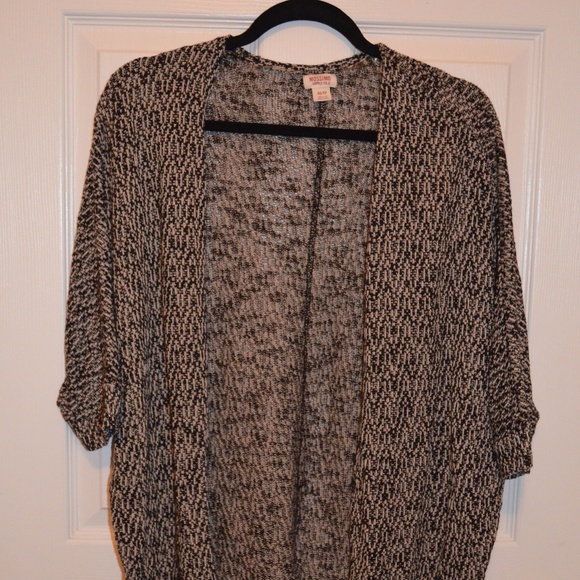 Half Sleeve Knit Cardigan - Picture 1 of 3